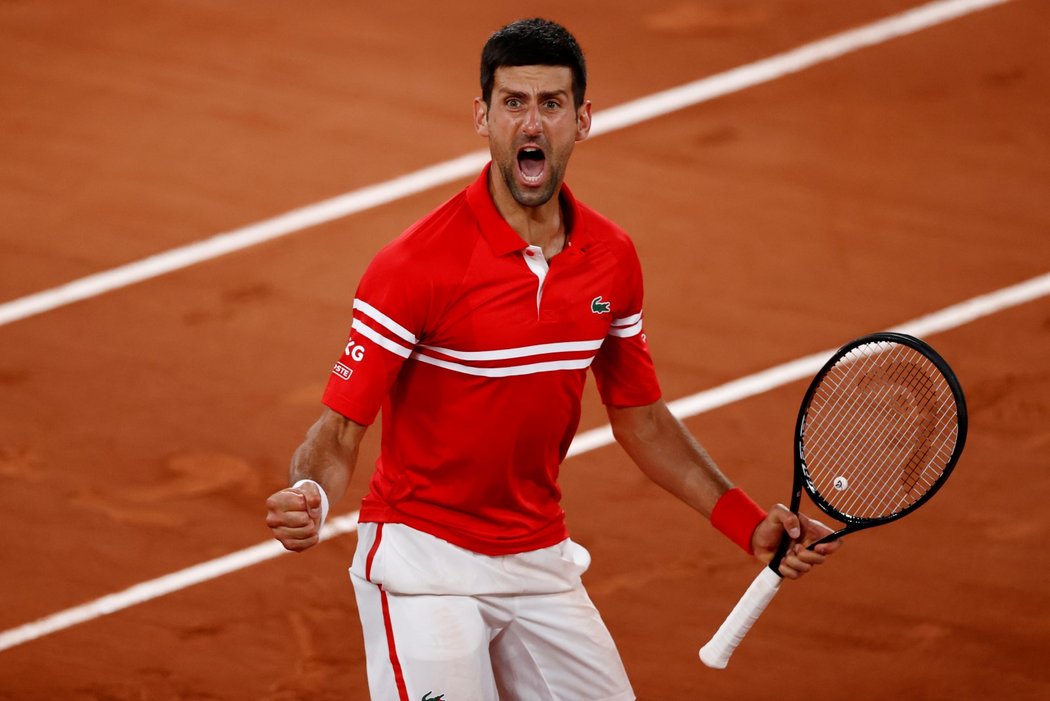 Novak Djokovič slavil postup do semifinále hodně emotivně