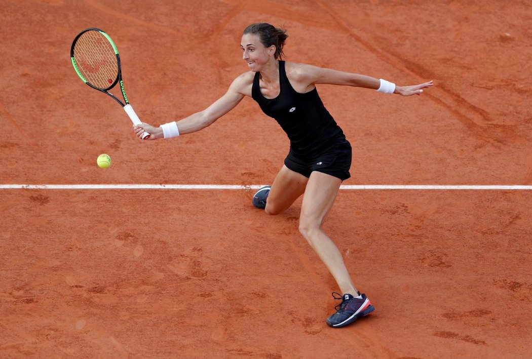 Petra Martičová ve čtvrtfinále French Open proti Markétě Vondroušové