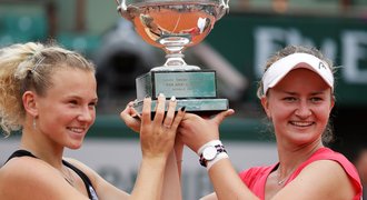 Paráda! Siniaková a Krejčíková ovládly finále a mají grandslamový titul