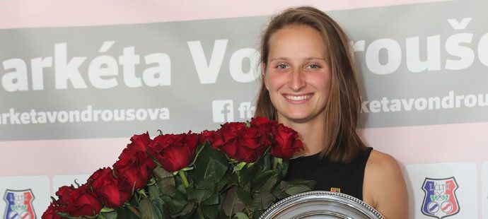 Markéta Vondroušová se vrátila do Prahy po finále French Open