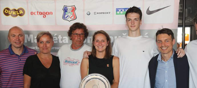 Markéta Vondroušová se vrátila do Prahy po finále French Open