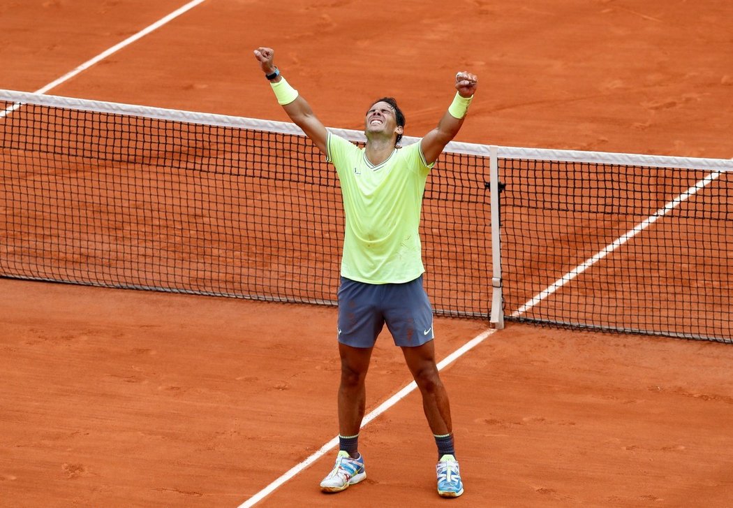 Rafael Nadal si bude muset počkat na obhajobu titulu na French Open až na přelom září a října