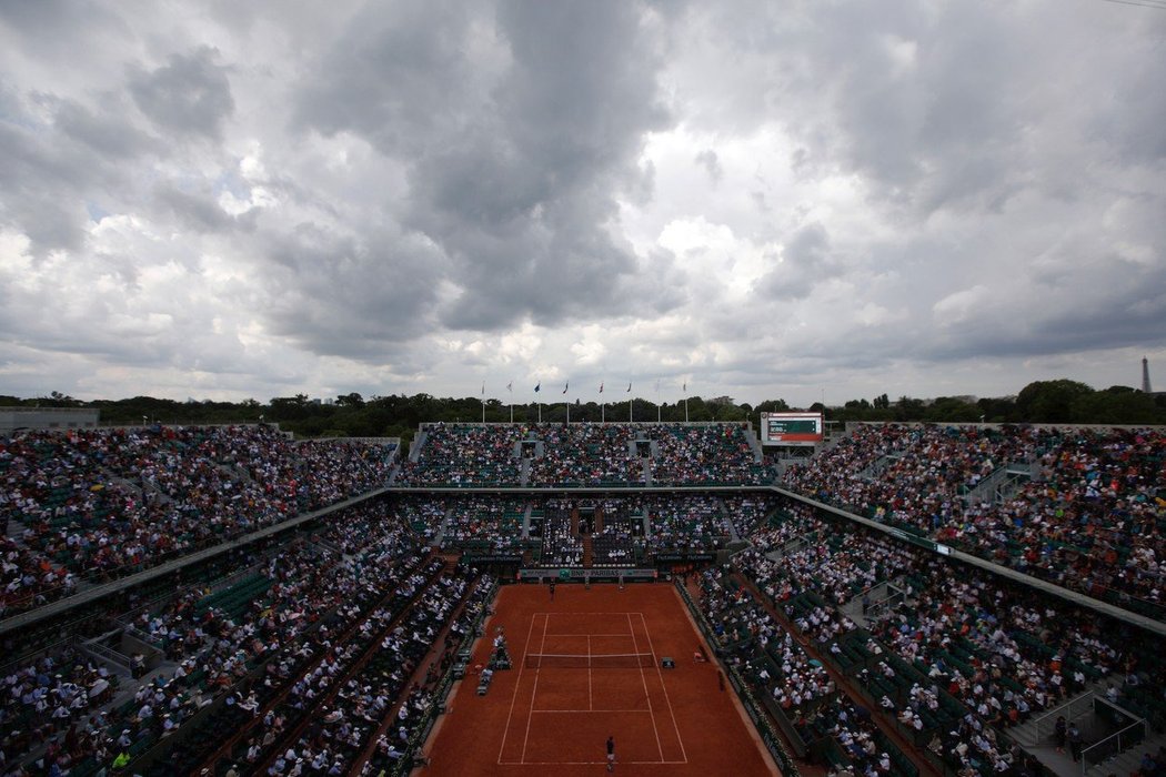 Centrální tenisový dvorec Philippe Chatriera na Roland Garros