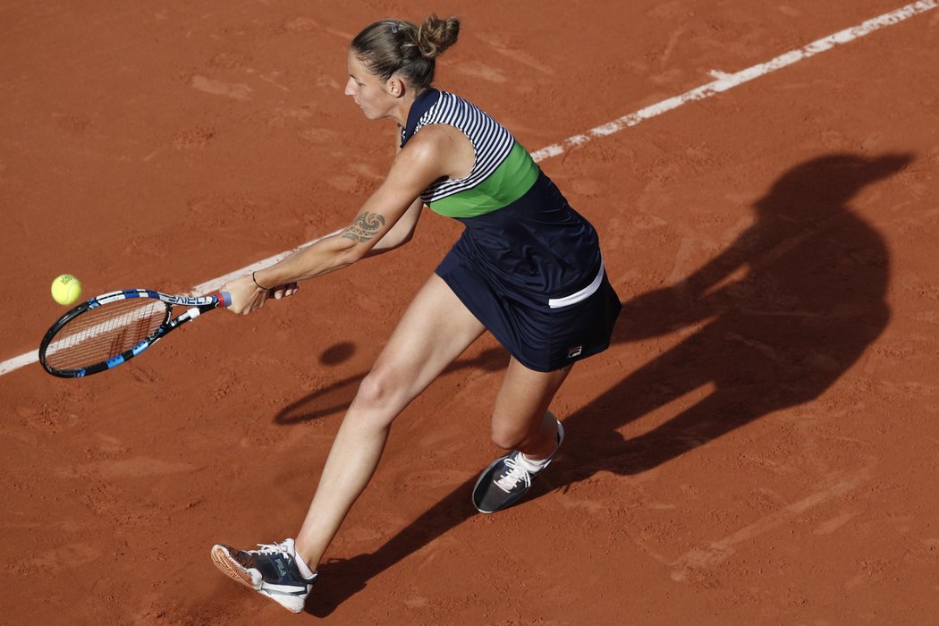 Česká tenistka Karolína Plíšková během osmifinále French Open