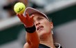 Markéta Vondroušová v souboji o finále French Open proti britské tenistce Johanně Kontaové