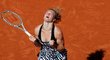 Kateřina Siniaková zahrála ve 3. kole French Open životní zápas. České tenistce se totiž podařilo postoupit přes světovou jedničku Naomi Ósakaovou