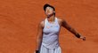 Japonská teniska Naomi Ósakaová, které momentálně vládne světovému tenisu, byla na French Open vyřazena českou tenistkou Kateřinou Siniakovou