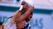 Zklamaná americká tenisová legenda Serena Williamsová na antukovém French Open