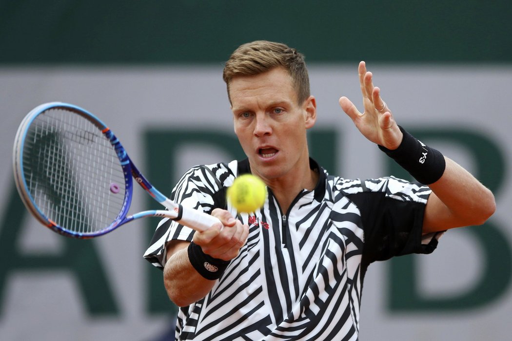 Tomáš Berdych v zápase prvního kola French Open proti Kanaďanovi Pospisilovi