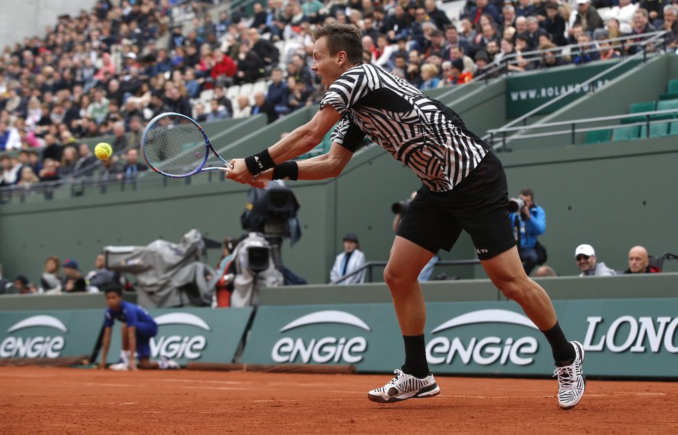 Tomáš Berdych v osmifinále French Open proti Davidu Ferrrerovi