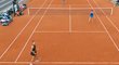 Ruská tenistka Jana Siziková udělala na French Open dvě podivné dvojchyby