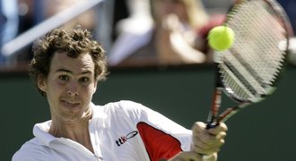 Federer v Dubaji nebude, nahradí ho Hernych
