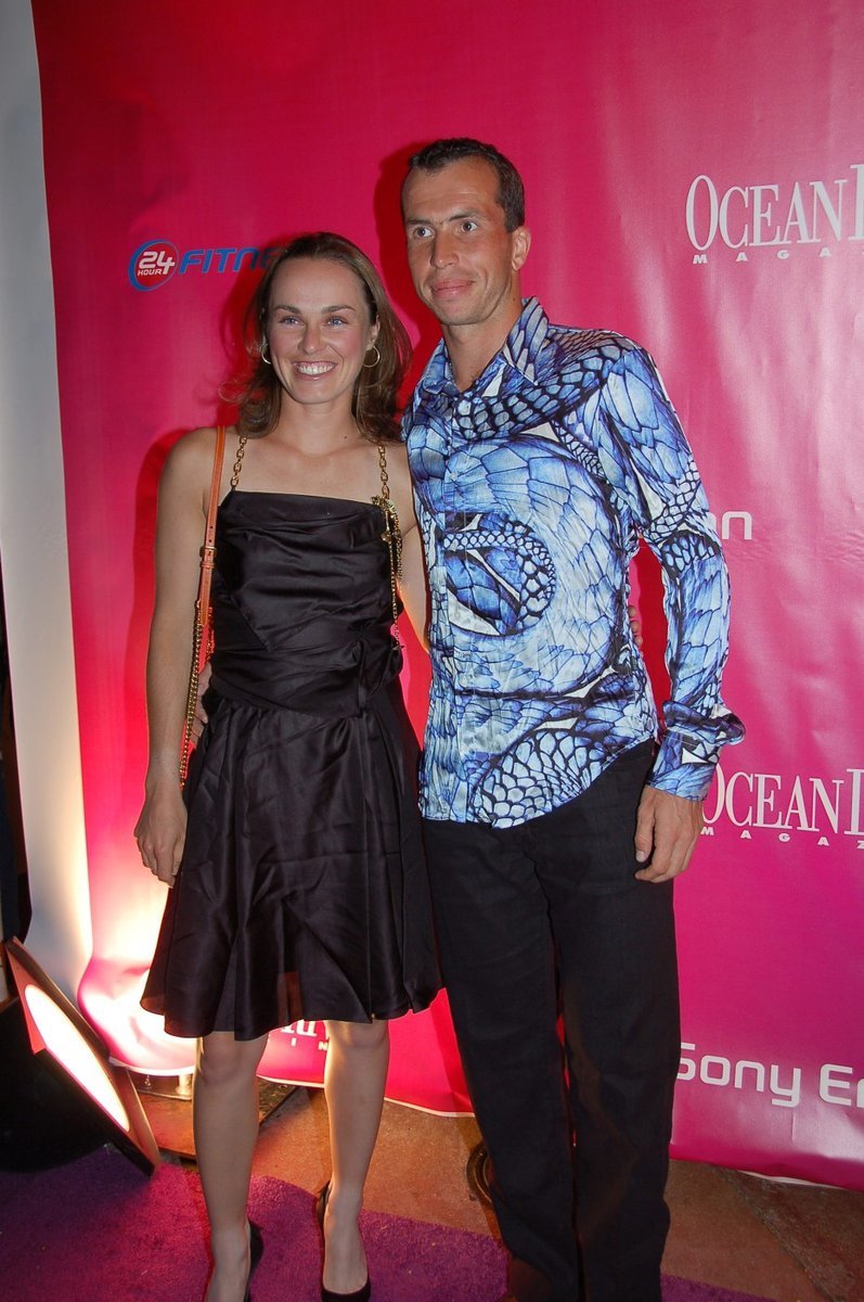 Štěpánek na fotografii z roku 2007 se švýcarskou tenistkou Martinou Hingisovou