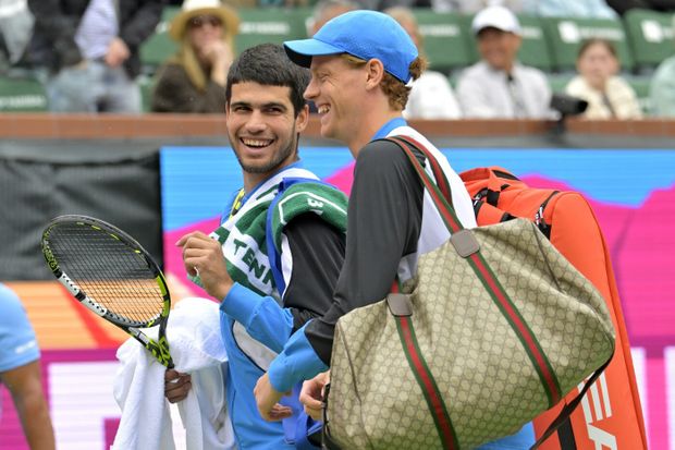 Dva kamarádi, kteří jsou budoucností tenisu - Carlos Alcaraz a Jannik Sinner po semifinále v Indian Wells Dva kamarádi, kteří jsou budoucností tenisu - Carlos Alcaraz a Jannik Sinner po semifinále v Indian Wells