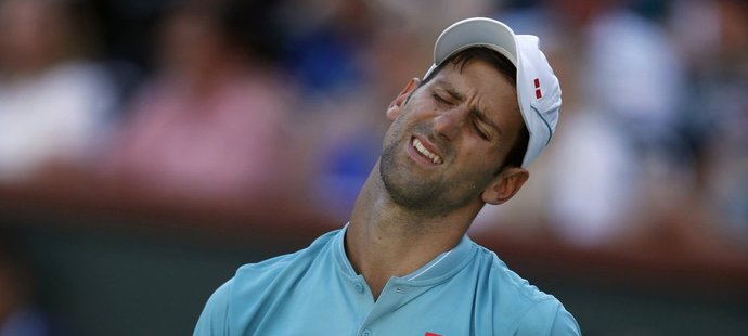 Novak Djokovič na turnaji v Indian Wells při prohře s Nickem Kyrgiosem