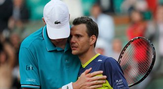Zase Isner! Druhý nejdelší zápas historie French Open