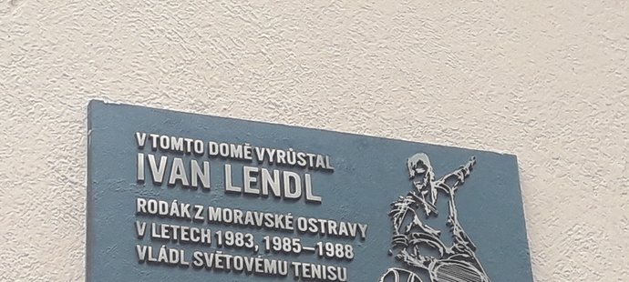 Ivan Lendl má od čtvrtka pamětní desku na rodném domě