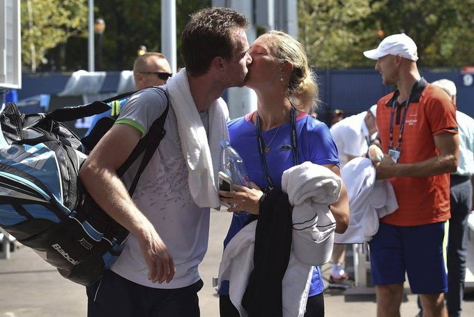 Ten, co zářil s Monfilsem. Šátral o krizích, Davis Cupu i lásce s Allertovou Ten, co zářil s Monfilsem. Šátral o krizích, Davis Cupu i lásce s Allertovou