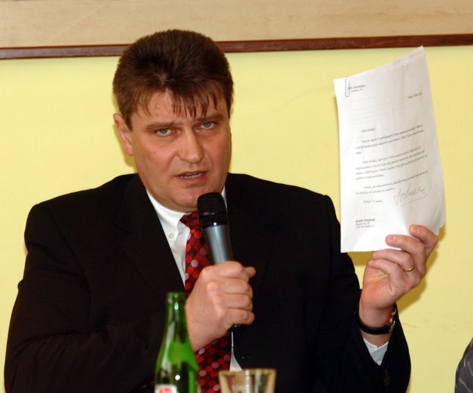 KAUZA: Kaderka rozlítil legendy. Je to urážka! KAUZA: Kaderka rozlítil legendy. Je to urážka!