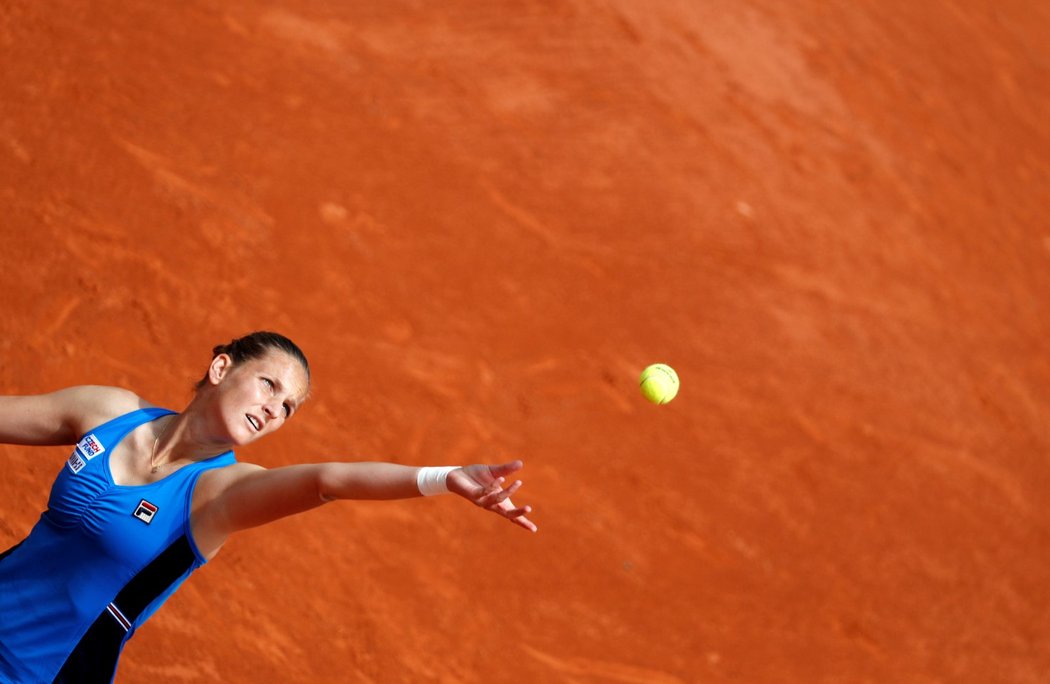 Karolína Plíšková bojuje na French Open se Slovenkou Kučovou