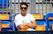 Michal Hrdlička, manžel a manažer Karolíny Plíškové, popisuje přímo z místa zákulisí obdivuhodného dobrodružství Michal Hrdlička, manžel a manažer Karolíny Plíškové, popisuje přímo z místa zákulisí obdivuhodného dobrodružství