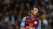 Libor Kozák trefil tyč, jeho Aston Villa jen remizovala