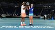 Tenistka Barbora Krejčíková vyhrála potřetí v řadě smíšenou čtyřhru na Australian Open. Stejně jako předloni zvítězila s Američanem Rajeevem Ramem.