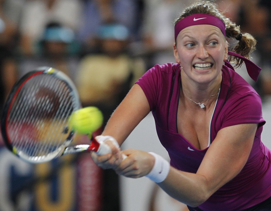 Česká tenistka potvrdila pověst bojovnice a dánskou tenistku přemohla ve třech setech