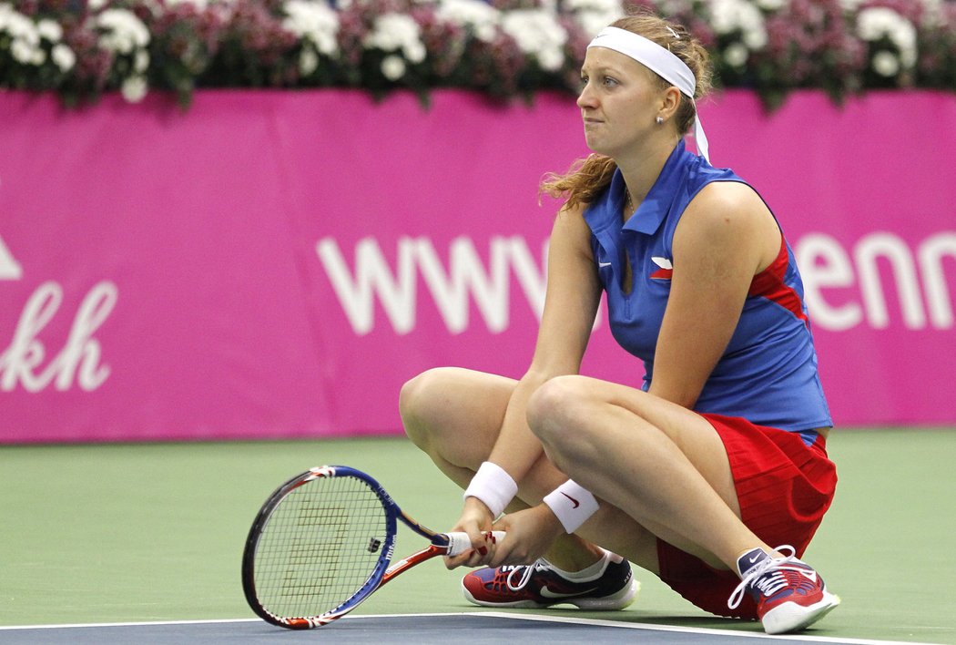 Kvitová v momentě, kdy jí to proti ruské tenistce příliš nešlo