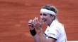 Radost švýcarské tenistky Timea Bacsinszké po postupu přes Petru Kvitovou v osmifinále French Open