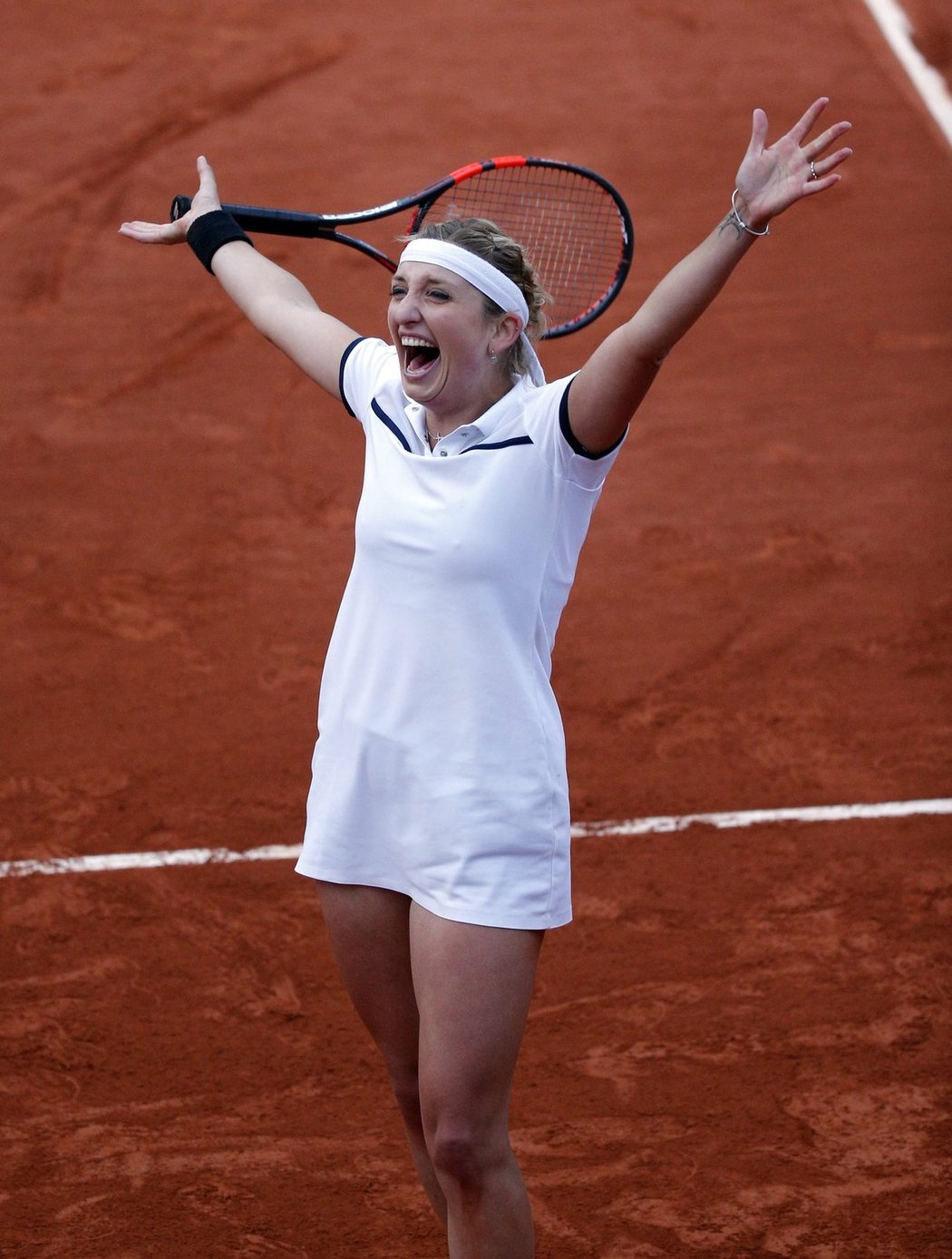 Švýcarská tenistka Timea Bacsinszká po výhře nad Petrou Kvitovou v osmifinále French Open