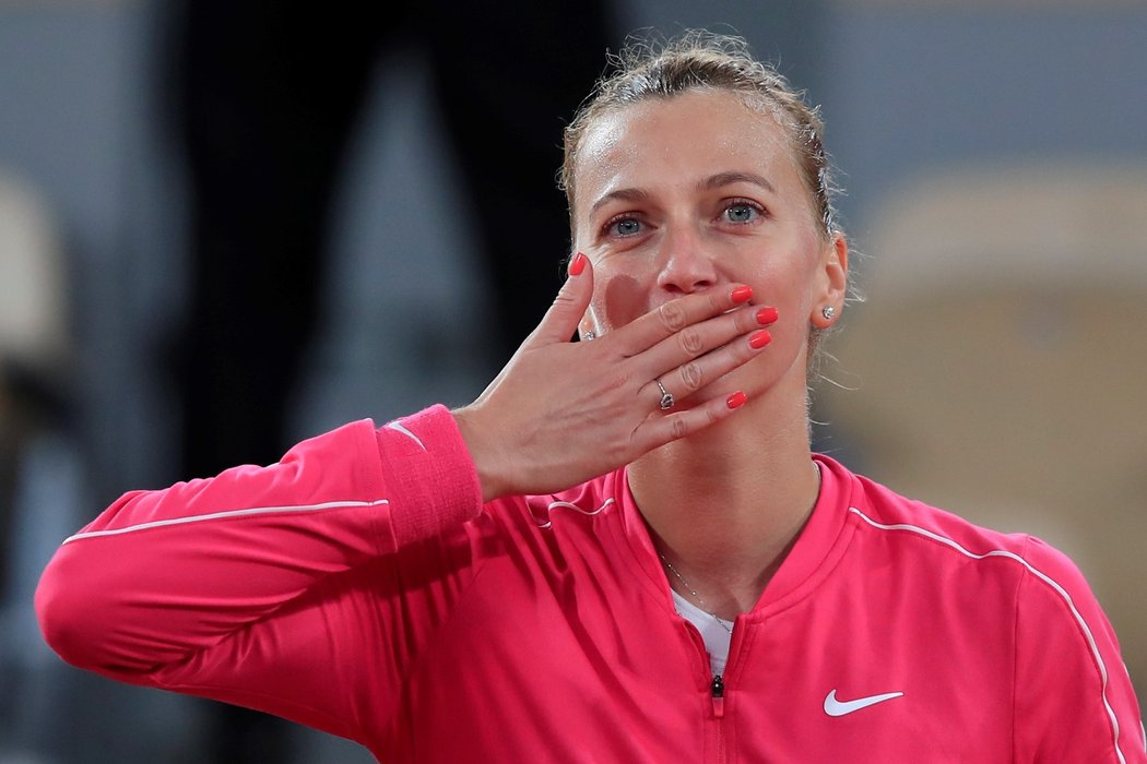 Česká tenistka Petra Kvitová se raduje z postupu do čtvrtfinále French Open