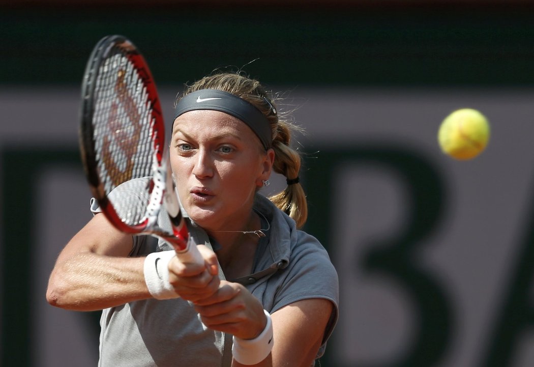 Petra Kvitová se loučila sice s Roland Garros frustrující třísetovou porážkou (7:6 (3), 1:6, 7:9) s bývalou šampionkou Paříže Světlanou Kuzněcovovou