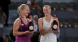 Usměvavé tenistky Petra Kvitová a Kiki Bertensová