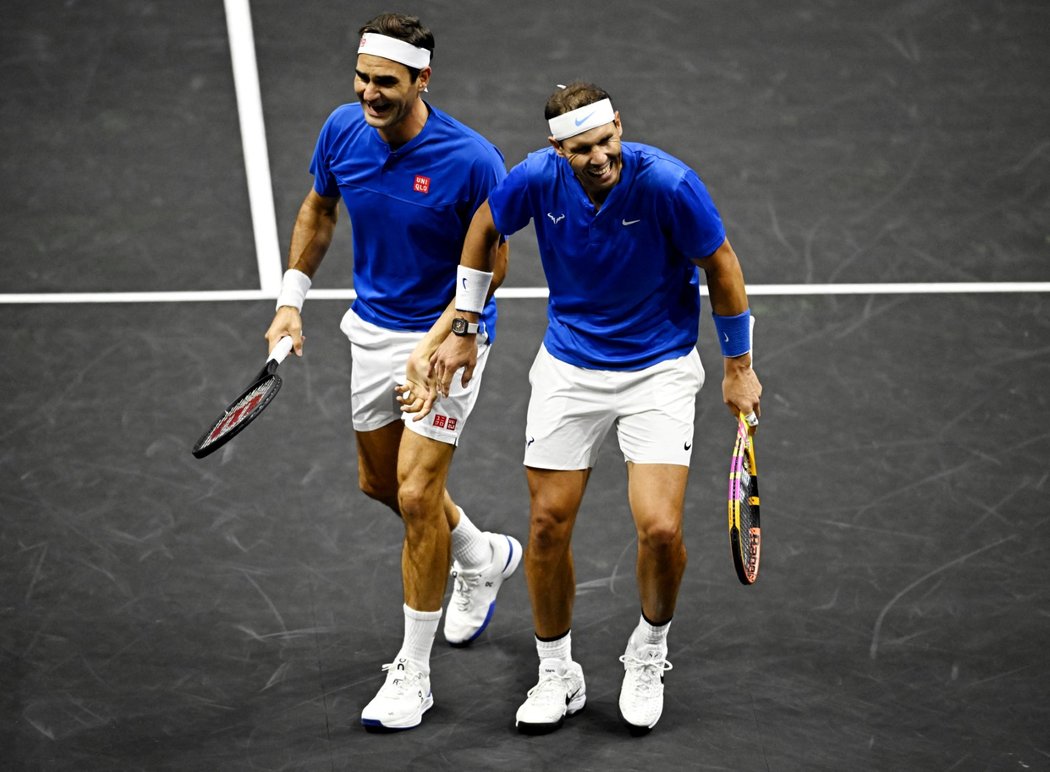 Roger Federer a Rafael Nadal doprovázeli zápas i se smíchem