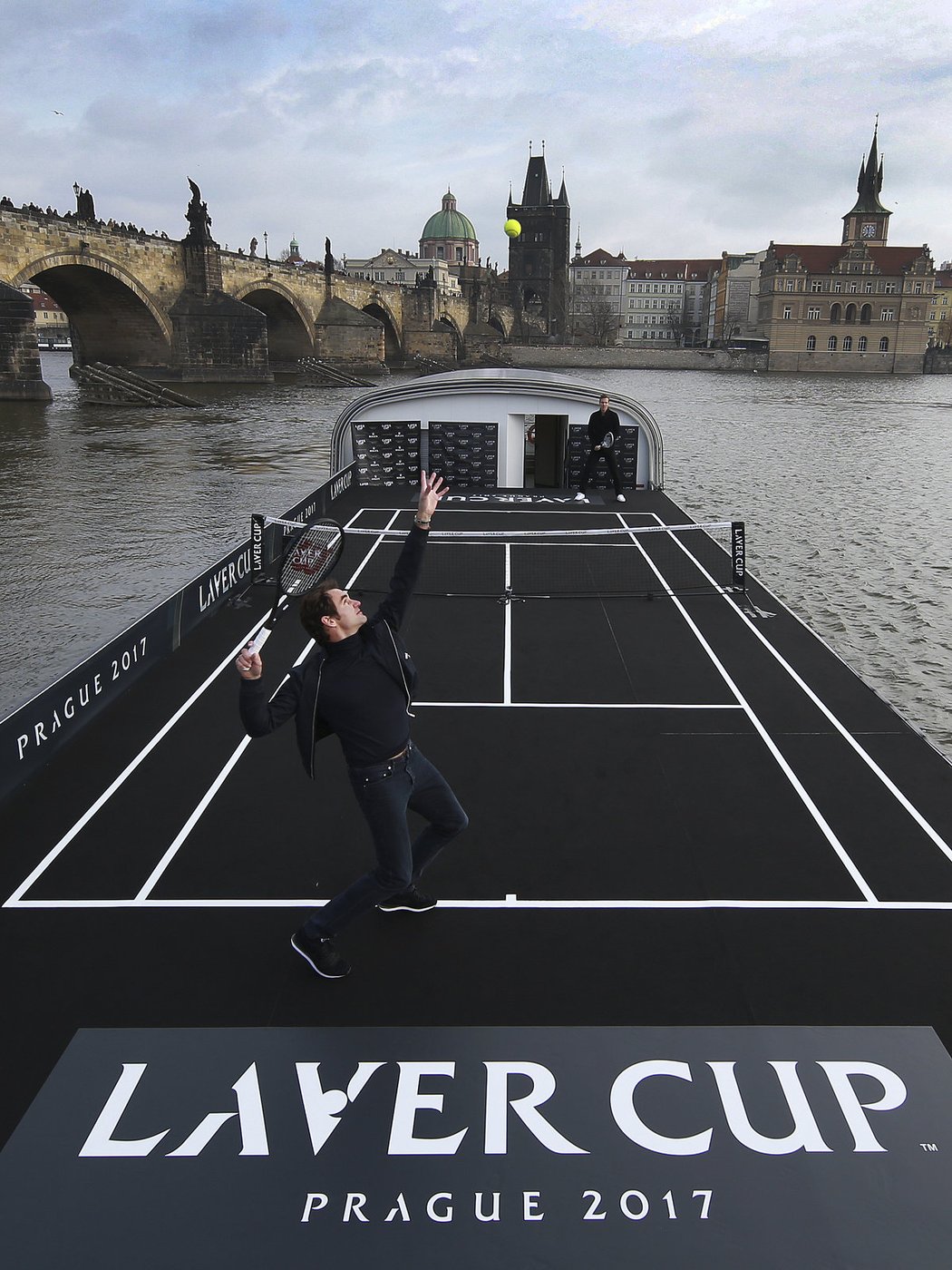 Roger Federer a Tomáš Berdych propagovali první ročník Laver Cupu