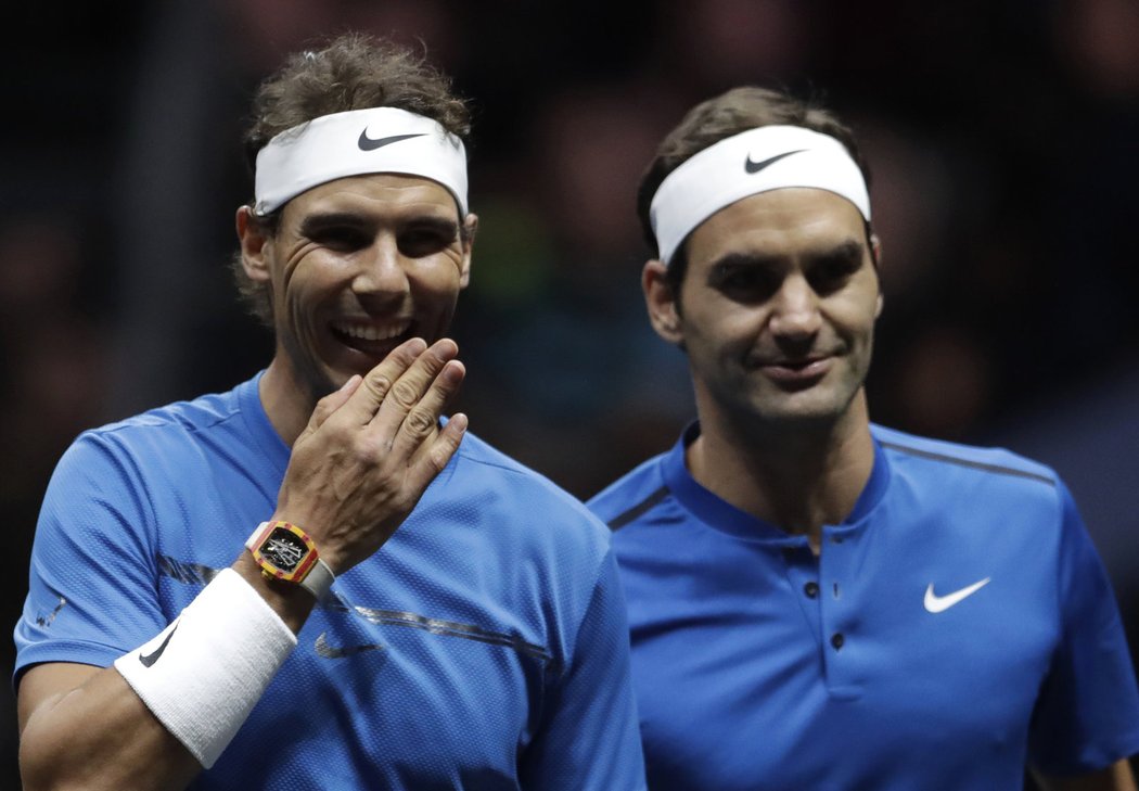 Úsměvy ve tvářích Federera a Nadala
