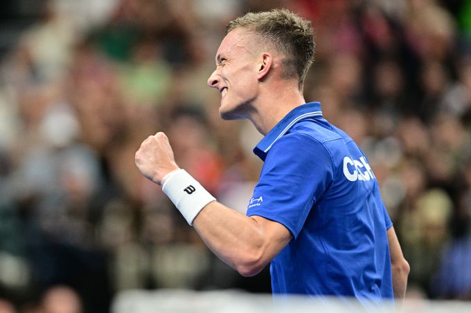 Davis Cup ONLINE: Česko - USA. Lehečka hraje proti Sheltonovi, získal první set! Davis Cup ONLINE: Česko - USA. Lehečka hraje proti Sheltonovi, získal první set!