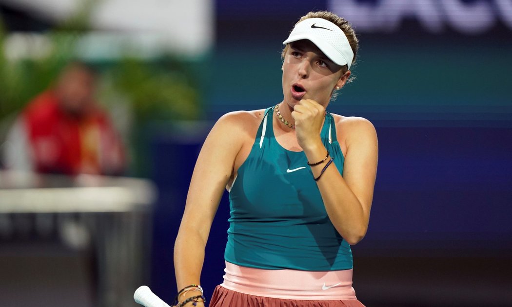 Linda Fruhvirtová během osmifinále turnaje v Miami