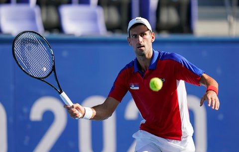 Novak Djokovič během 1. kola olympijského turnaje v tenisu