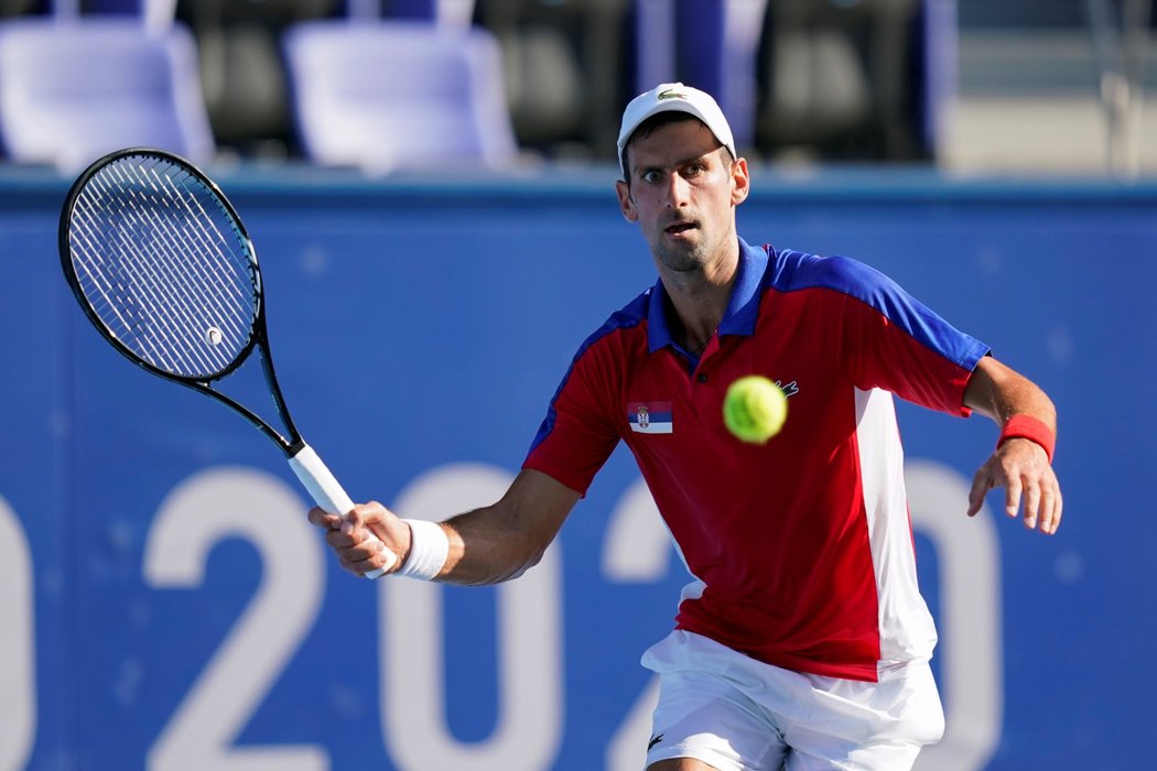 Novak Djokovič během 1. kola olympijského turnaje v tenisu