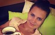 Konečně doma... Lucie Šafářová se na facebooku pochlubila fotkou z vlastní postele po propuštění z nemocnice