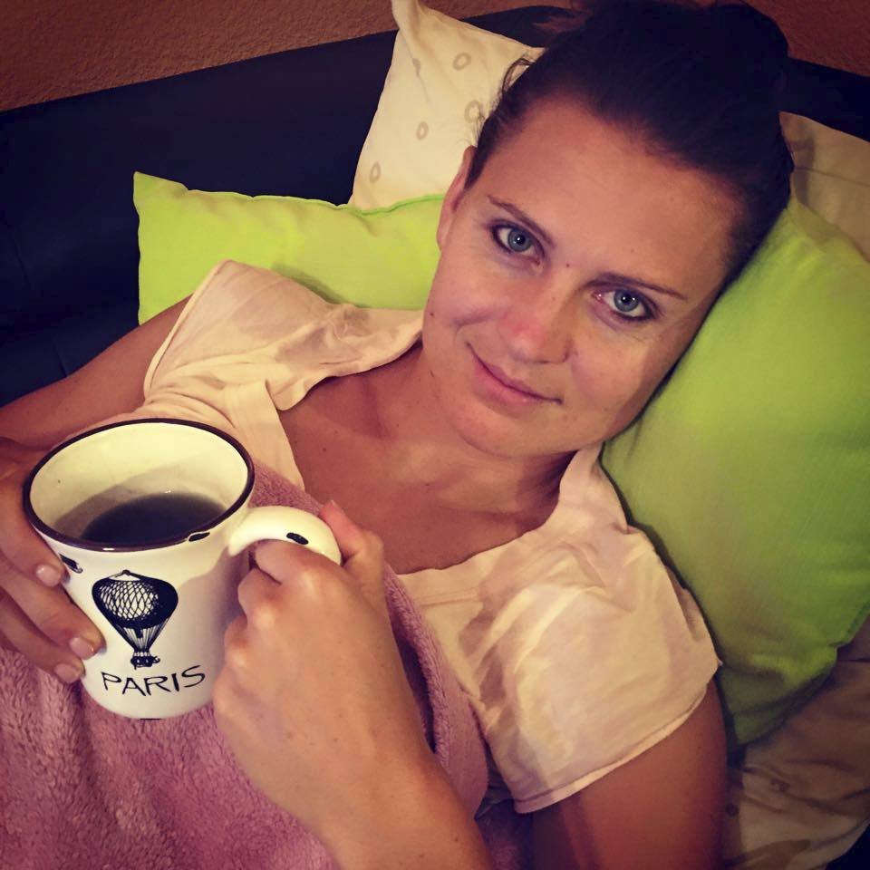 Konečně doma... Lucie Šafářová se na facebooku pochlubila fotkou z vlastní postele po propuštění z nemocnice