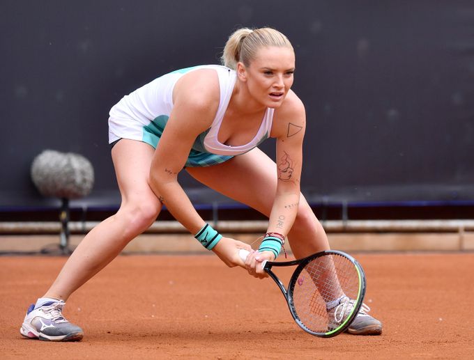 French Open: Dvě Česky postupují do 2. kola, Ósakaová odstoupila French Open: Dvě Česky postupují do 2. kola, Ósakaová odstoupila