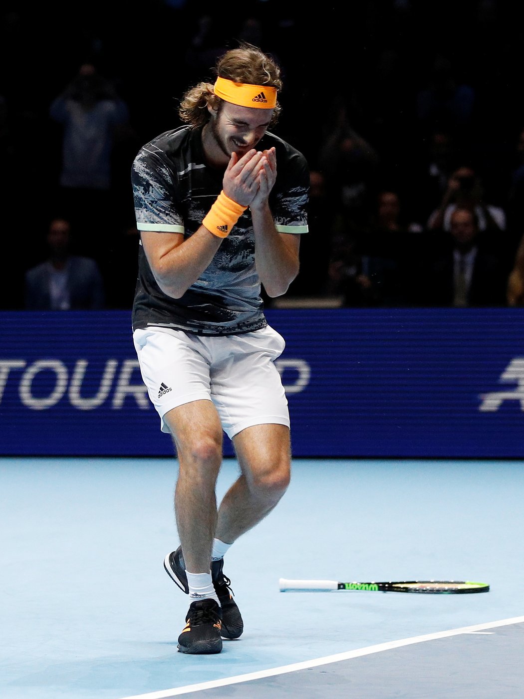 Nadšený Stefanos Tsitsipas. V Londýně zažil zatím největší triumf kariéry