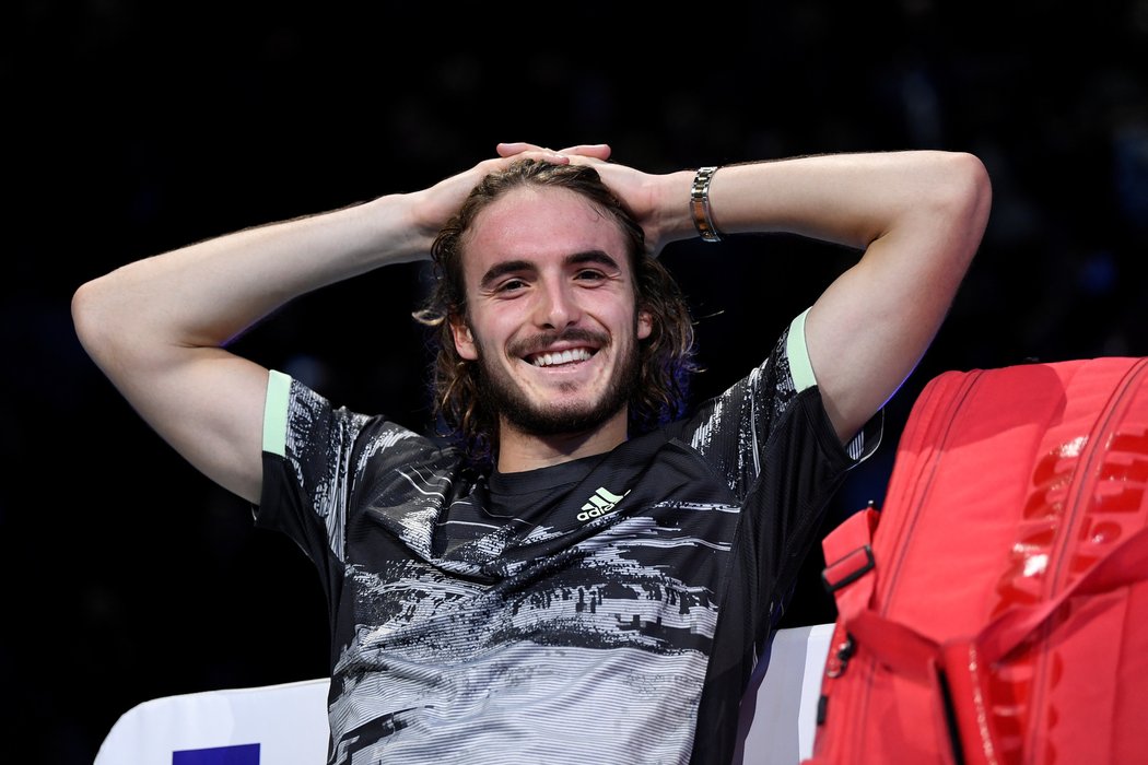 Už v pohodě. Stefanos Tsitsipas si užívá triumf na turnaji mistrů