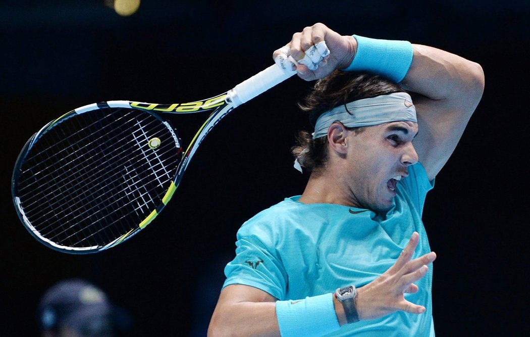 Rval se marně. Rafael Nadal ve finále Turnaje mistrů na Novaka Djokoviče nestačil