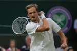 Zákaz startu. Wimbledon Medveděva a spol. nechce, trest turnaji nehrozí