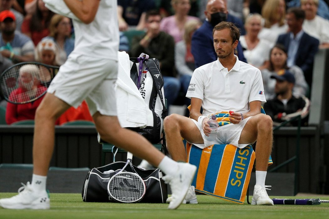 Daniil Medveděv si na letošním Wimbledonu nezahraje. Důvodem jsou protiruské sankce