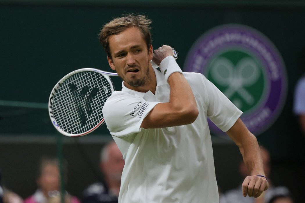 Daniil Medveděv přijde o Wimbledon